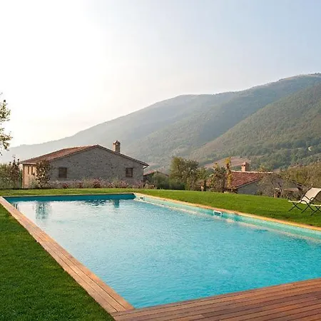 فيلة Sleeps 12 Pool Wifi San Giovanni del Pantano