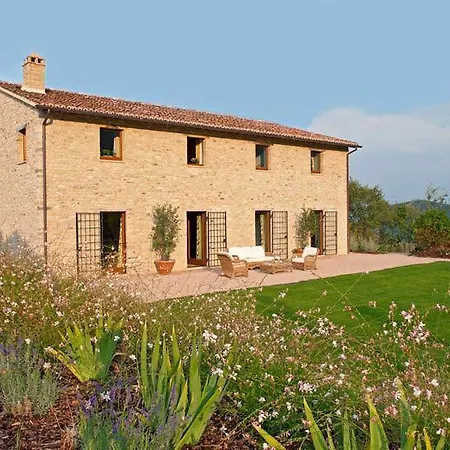 Willa Sleeps 12 Pool Wifi San Giovanni del Pantano