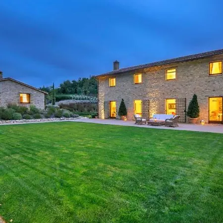 Sleeps 12 Pool Wifi *